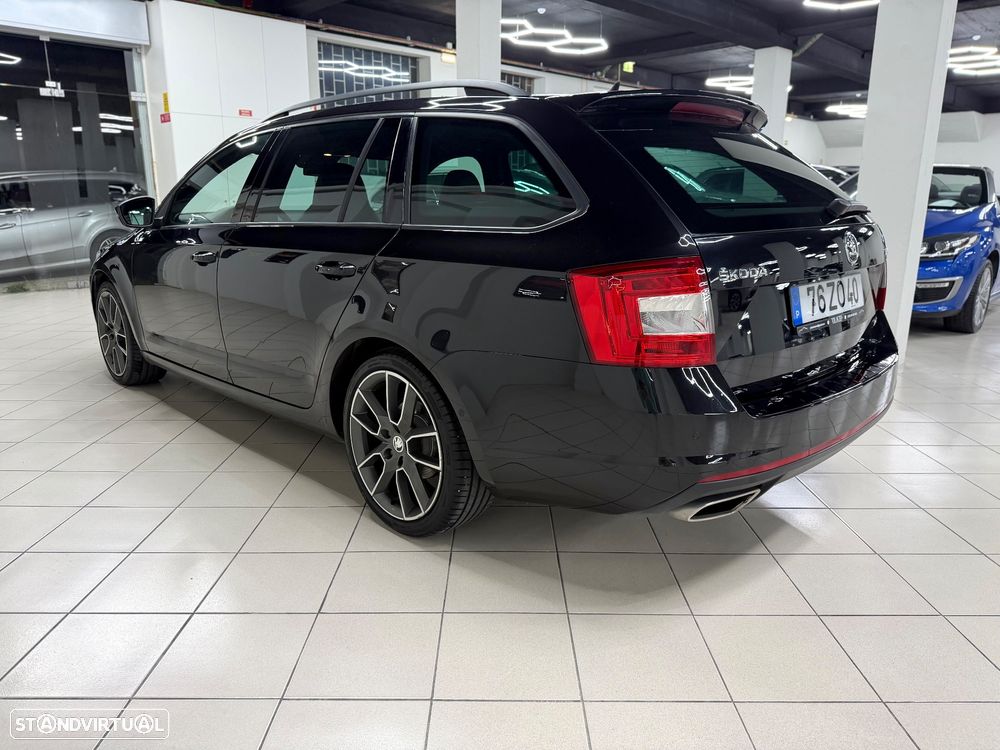 Skoda Octavia Break 2.0 TDI (Green tec) RS - 10