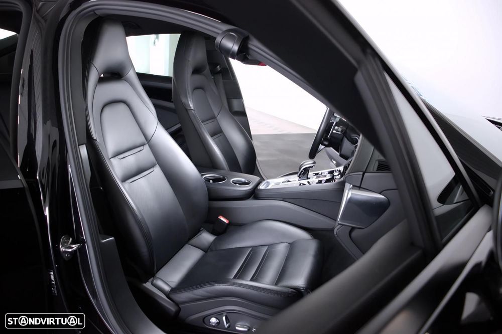 Porsche Panamera 4 E-Hybrid - 13