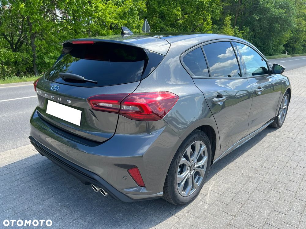 Ford Focus - 8