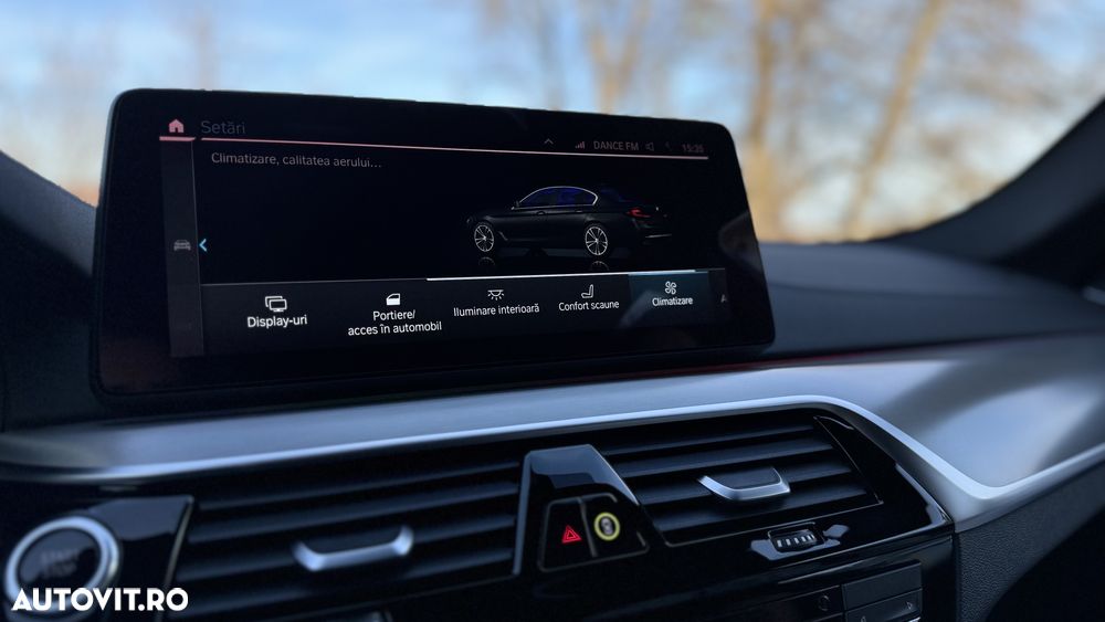 BMW Seria 5 530e Aut. Luxury Line - 29