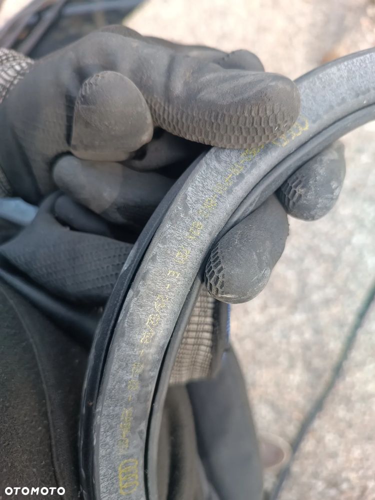 AUDI A4 B8 USZCZELKA DRZWI TYŁ LEWA PRAWA KOMPLET 8K9833721E - 4