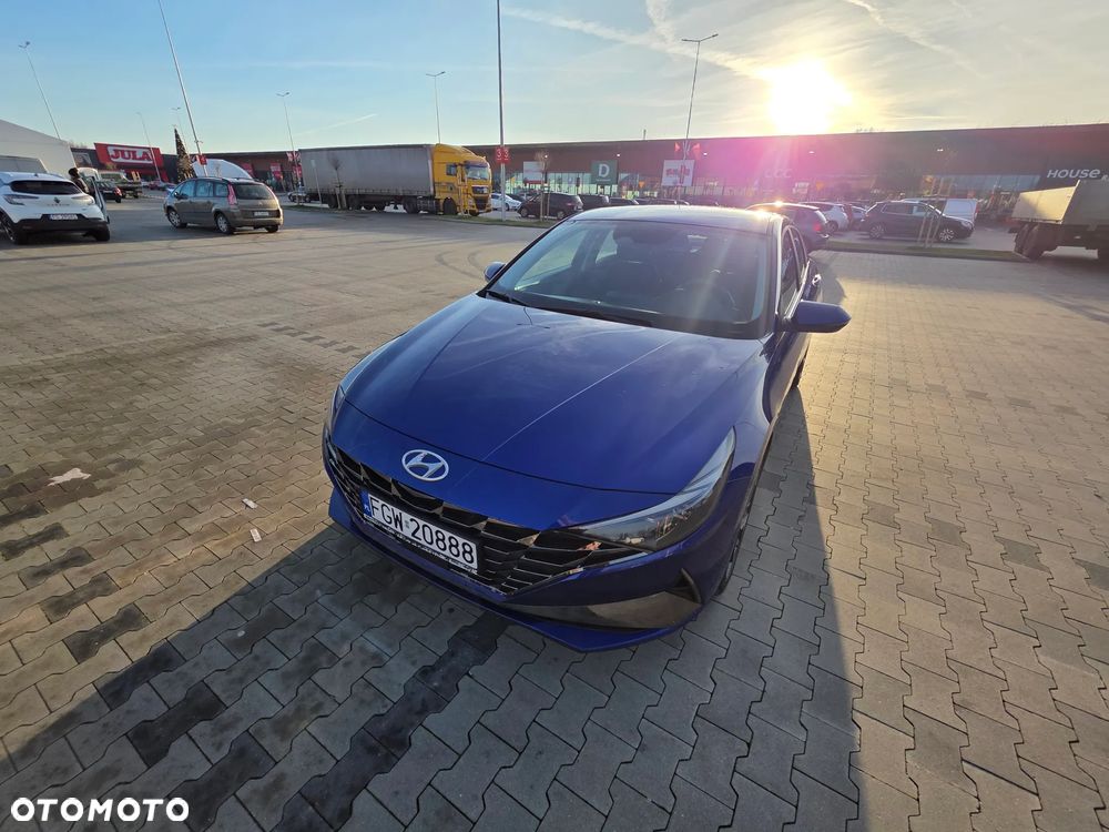 Hyundai Elantra 1.6 Executive - 3
