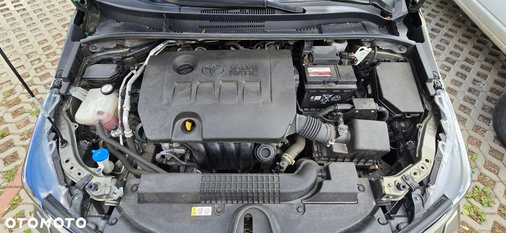 Toyota Corolla 1.6 Comfort - 30