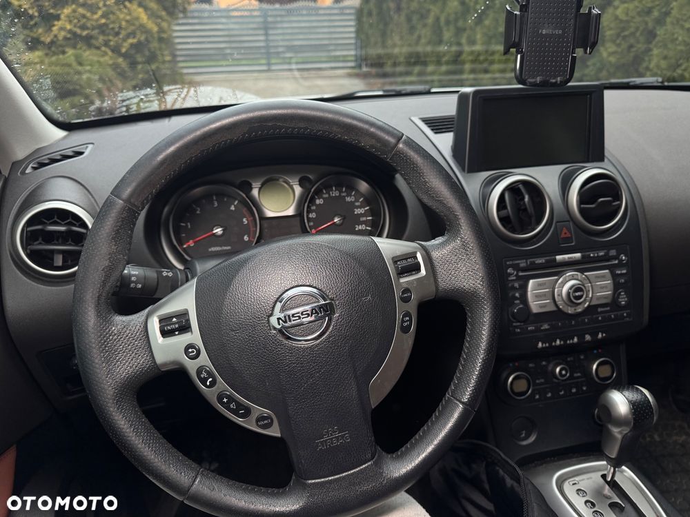Nissan Qashqai - 4