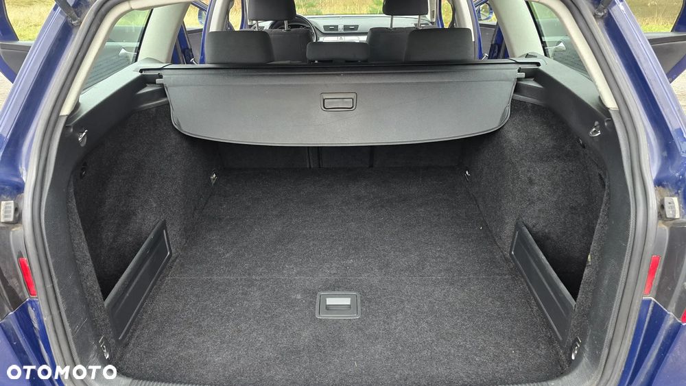 Volkswagen Passat 1.8 TSI Exclusive - 28