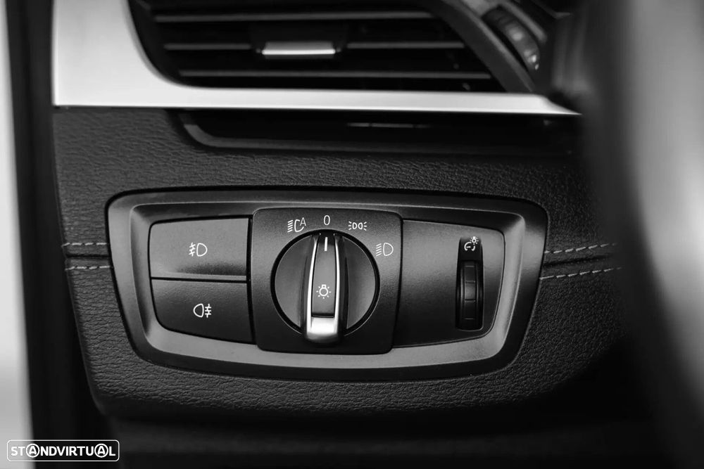 BMW X2 16 d sDrive Auto Pack M - 25