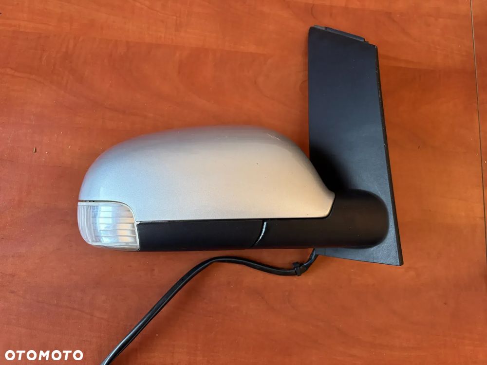 VW TOURAN I LUSTERKO PRAWE 073016LL-R1 CZARNE BIAŁE SREBRNE - 1