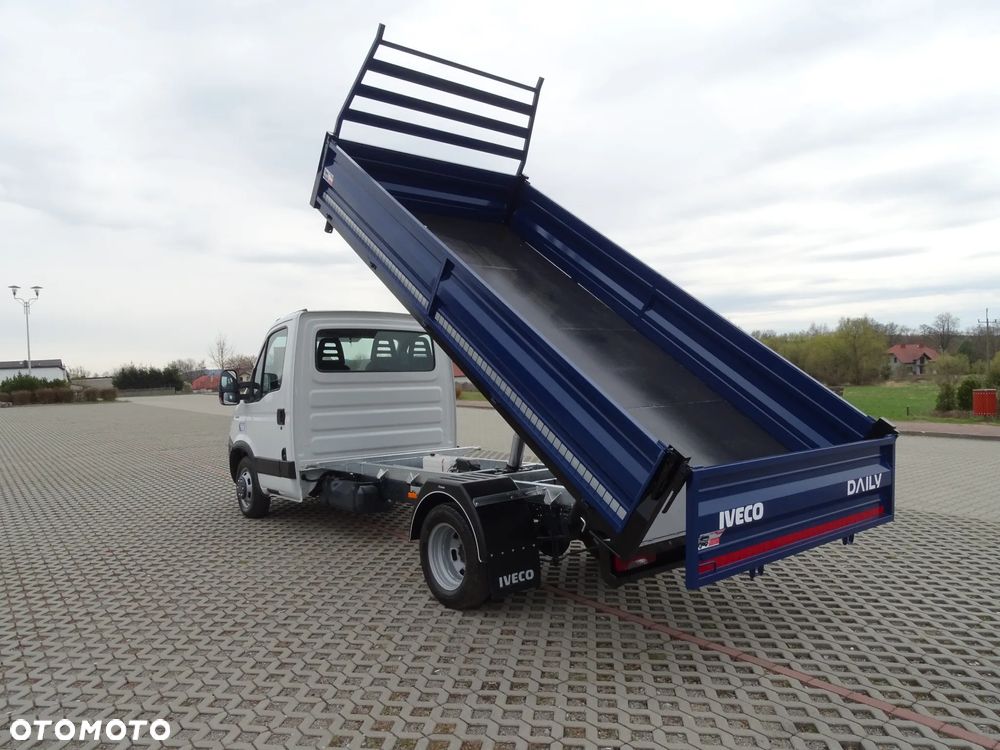 Iveco DAILY - 7