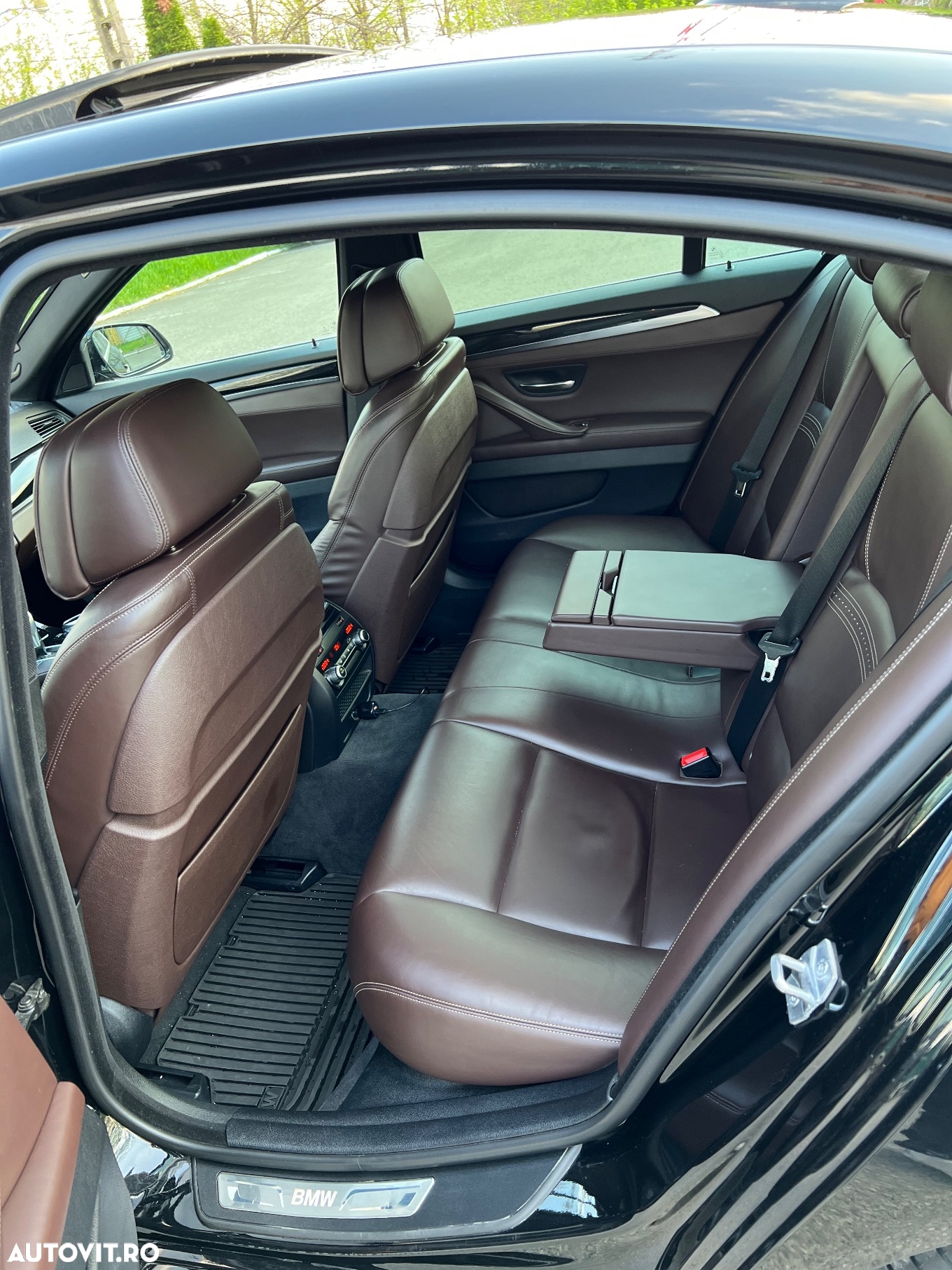 BMW Seria 5 535d xDrive Sport-Aut. Luxury Line - 13
