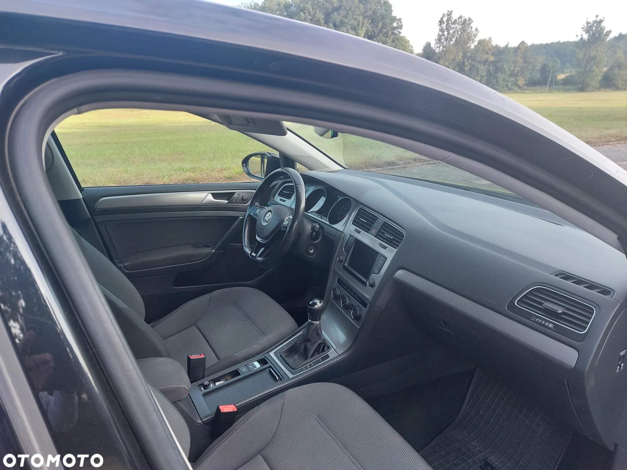 Volkswagen Golf - 13