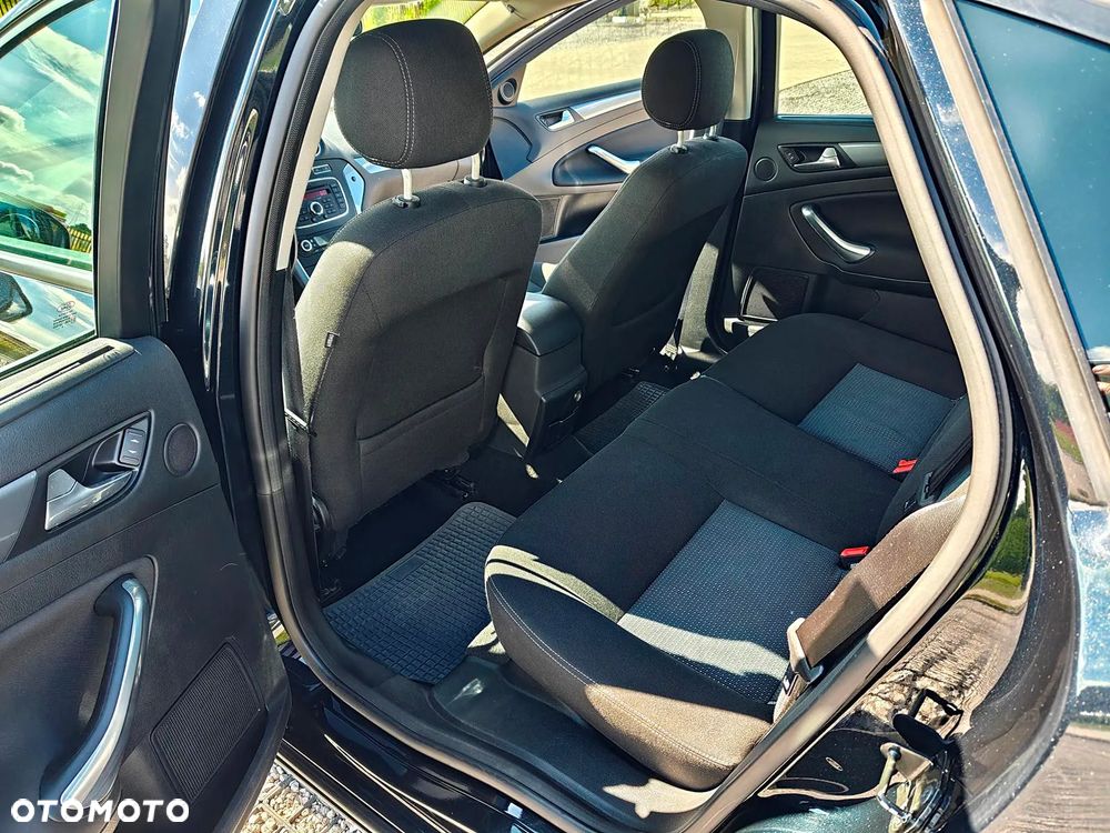 Ford Mondeo 2.0 Trend - 20