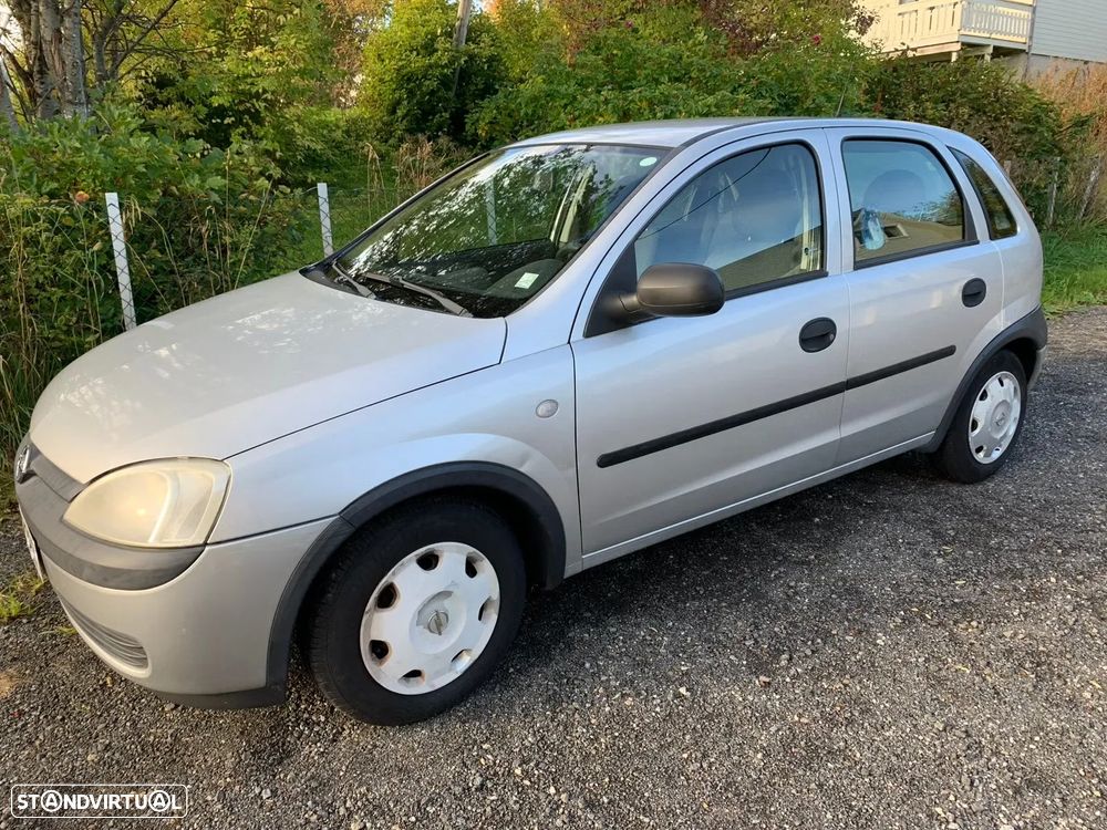 Opel Corsa 1.2 16V Confort - 1