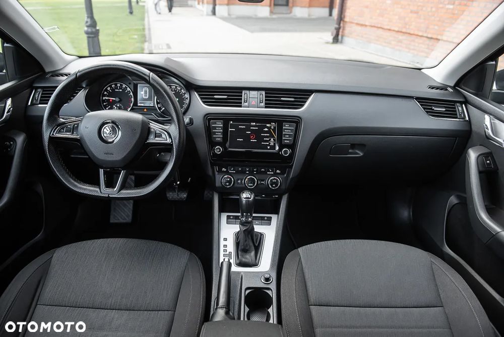 Skoda Octavia 2.0 TDI SCR 4x4 Style DSG - 5