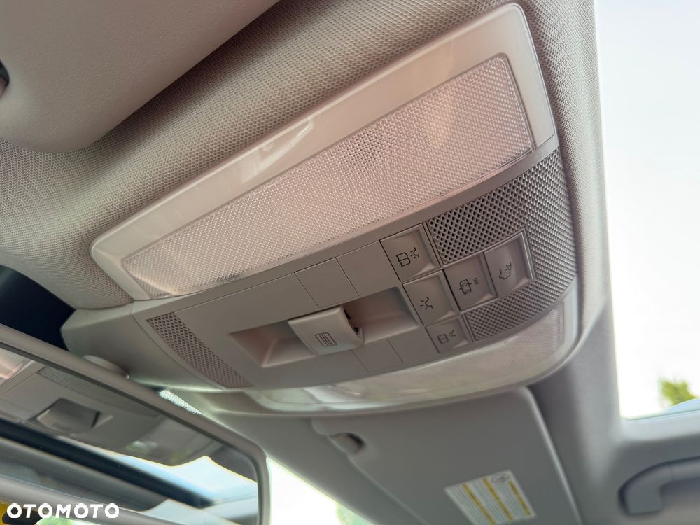 Mercedes-Benz Klasa C 180 Kompressor - 21