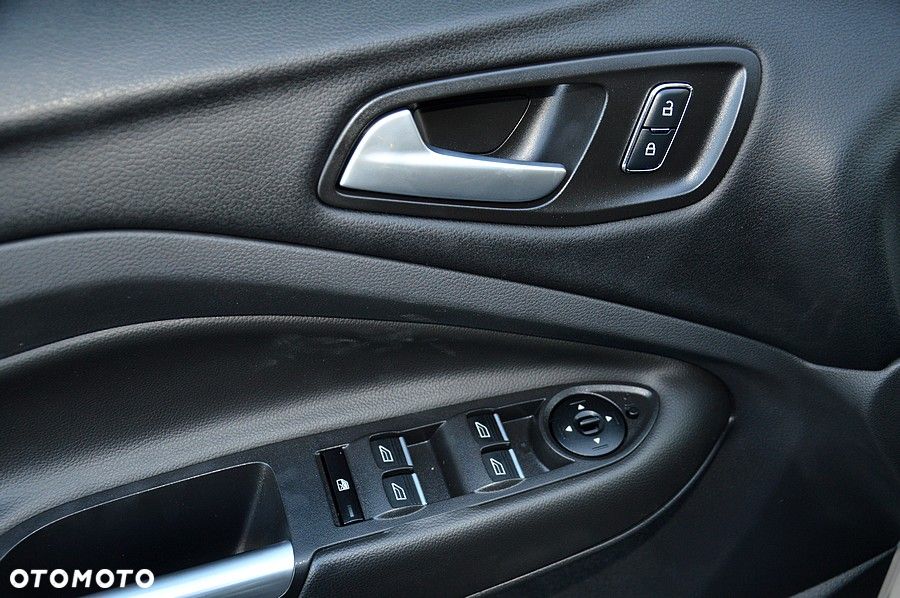 Ford Kuga 2.0 TDCi 4x4 Individual - 37