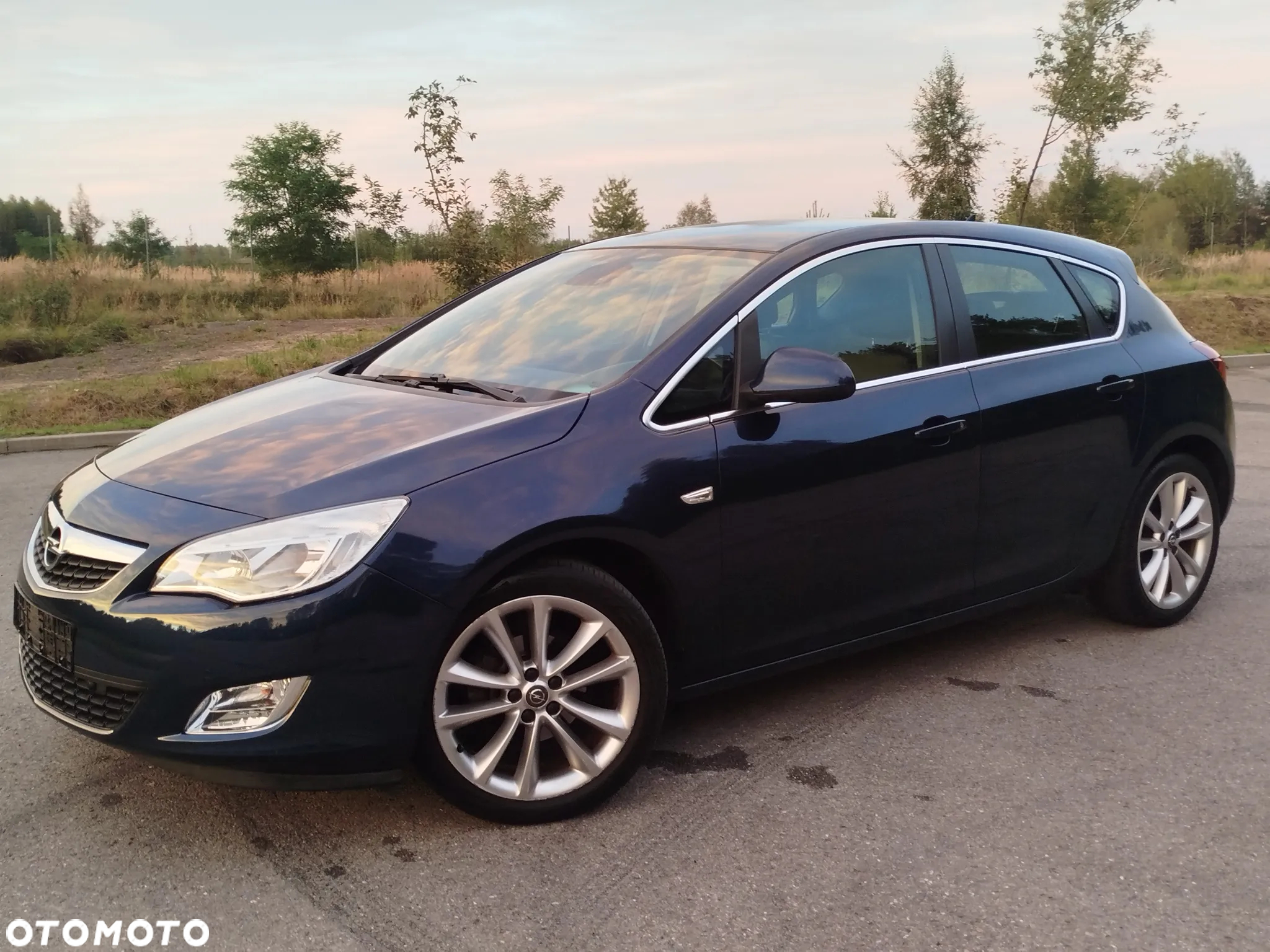 Opel Astra 1.4 Turbo Cosmo - 12