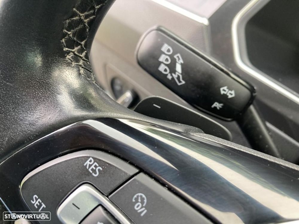 VW Tiguan 2.0 TDI R-Line DSG 4Motion - 41