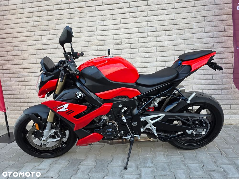 BMW S - 3