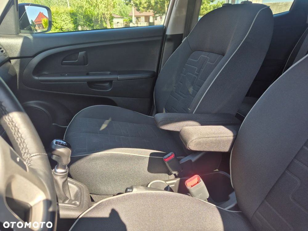 Kia Venga 1.4 CVVT Dream Team Edition - 23
