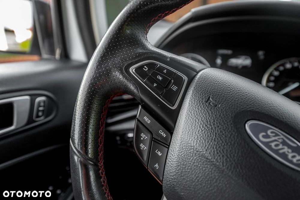 Ford EcoSport 1.5 EcoBlue Allrad ST-LINE - 36