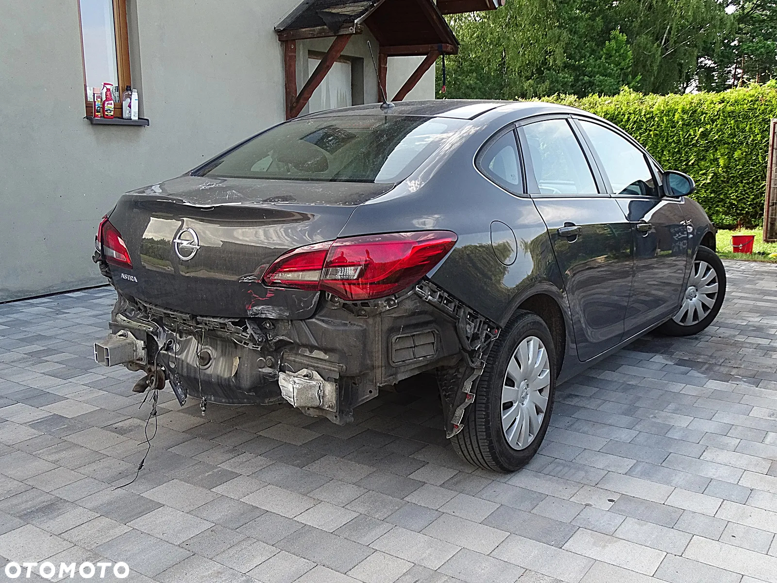Opel Astra IV 1.4 Active - 12