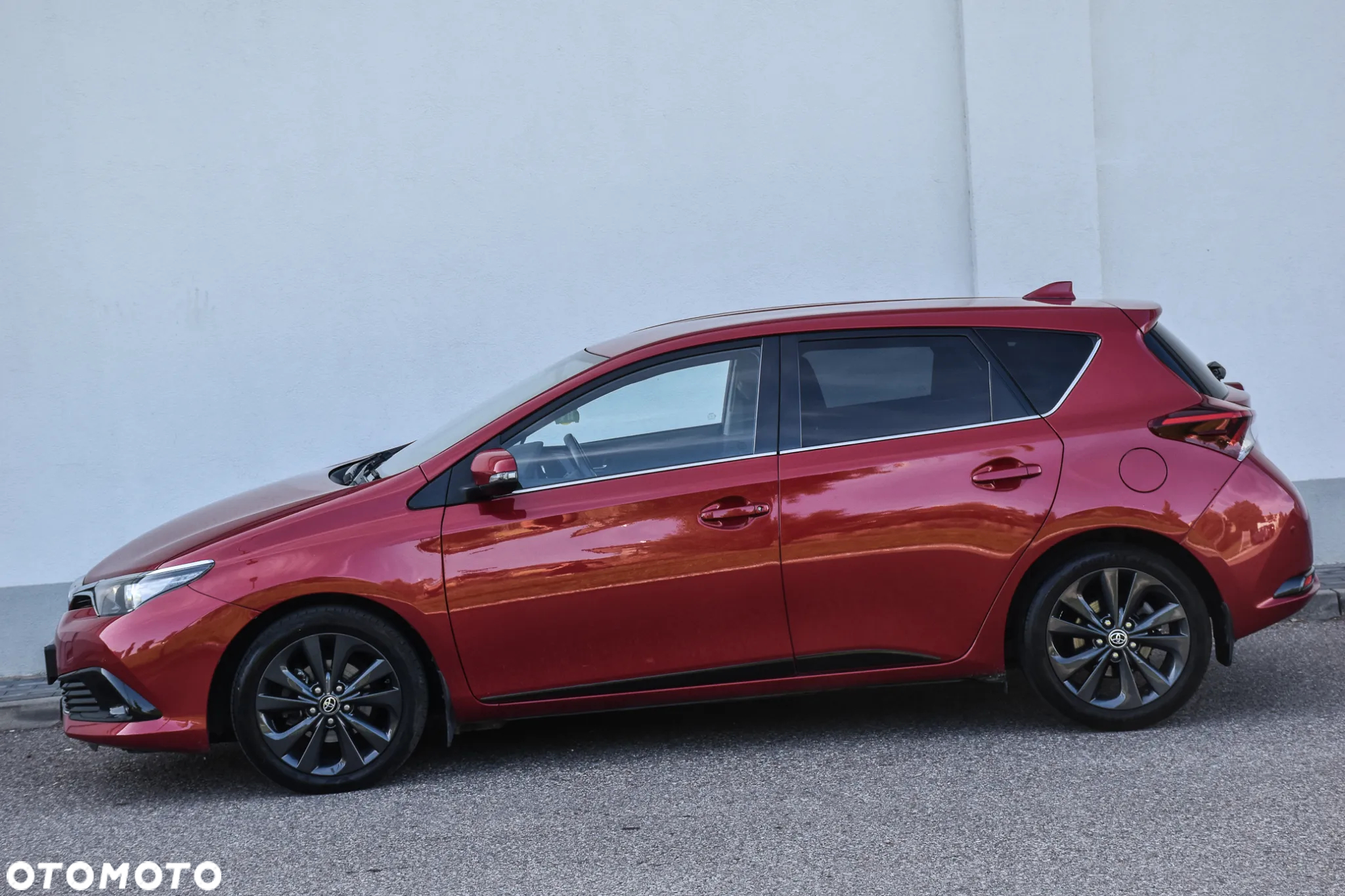 Toyota Auris 1.6 Premium + - 15