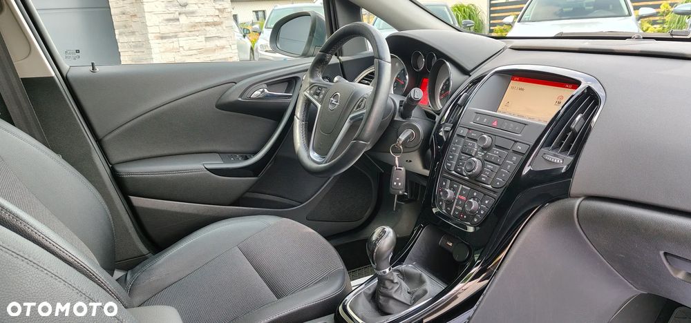 Opel Astra 1.6 ECOTEC DI Turbo ecoFLEX St Exklusiv - 26
