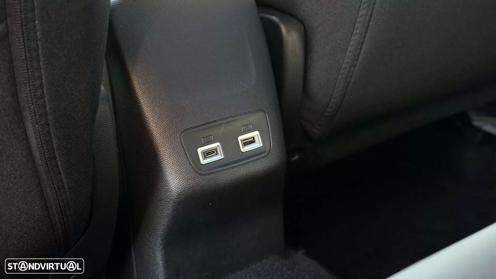 Peugeot 2008 1.2 Hybrid Allure e-DCS6 - 19