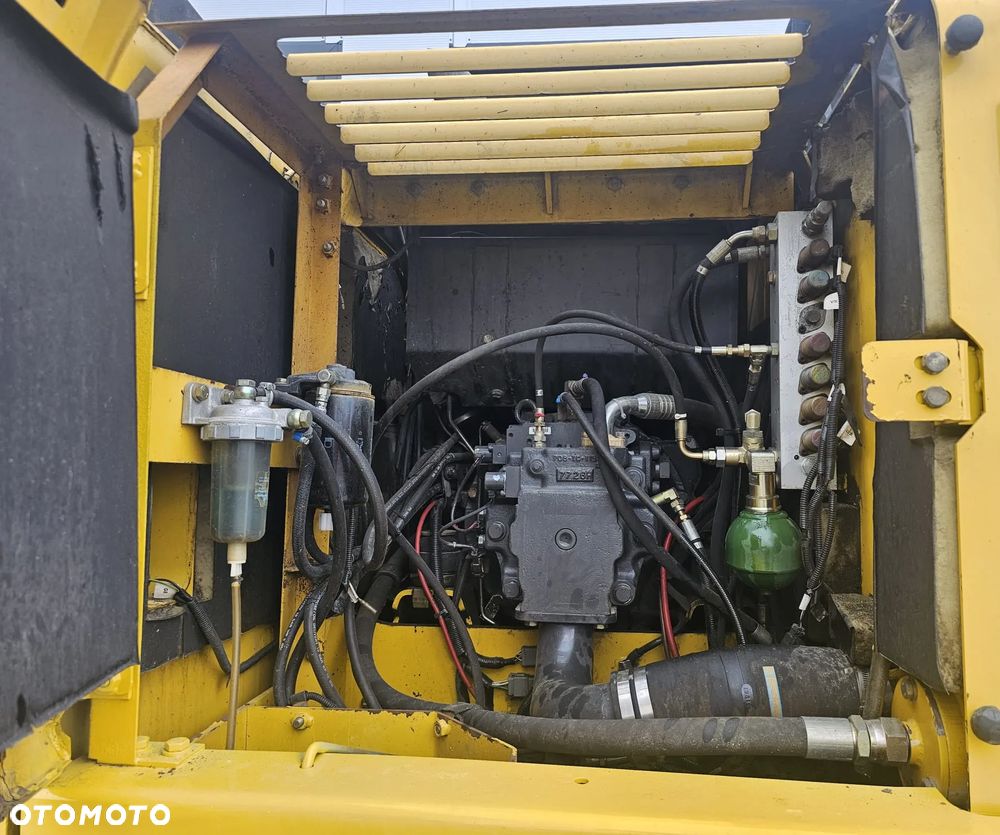 Komatsu PW160ES-7K - 14