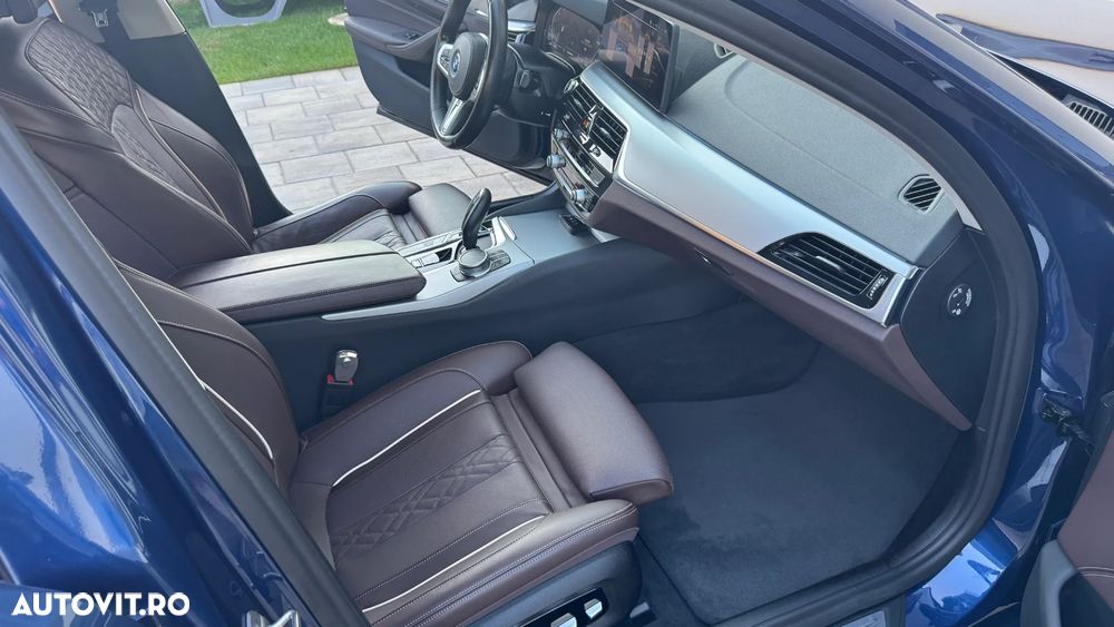 BMW Seria 5 530e Aut. M Sport Edition - 9