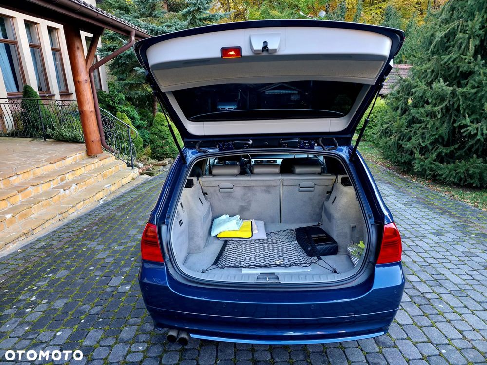 BMW Seria 3 325i - 15