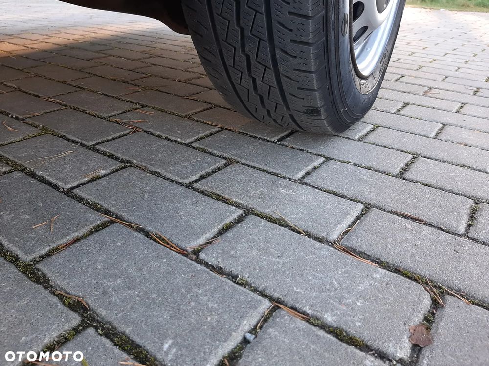 Mercedes-Benz VITO - 14