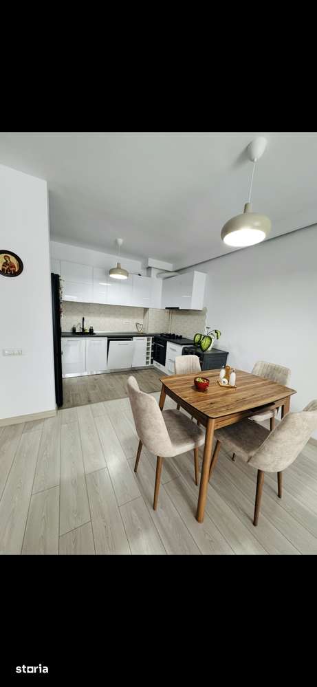 PROPRIETAR, vând apartament cu 2 camere și loc parcare subterană+boxa — fotografia 3