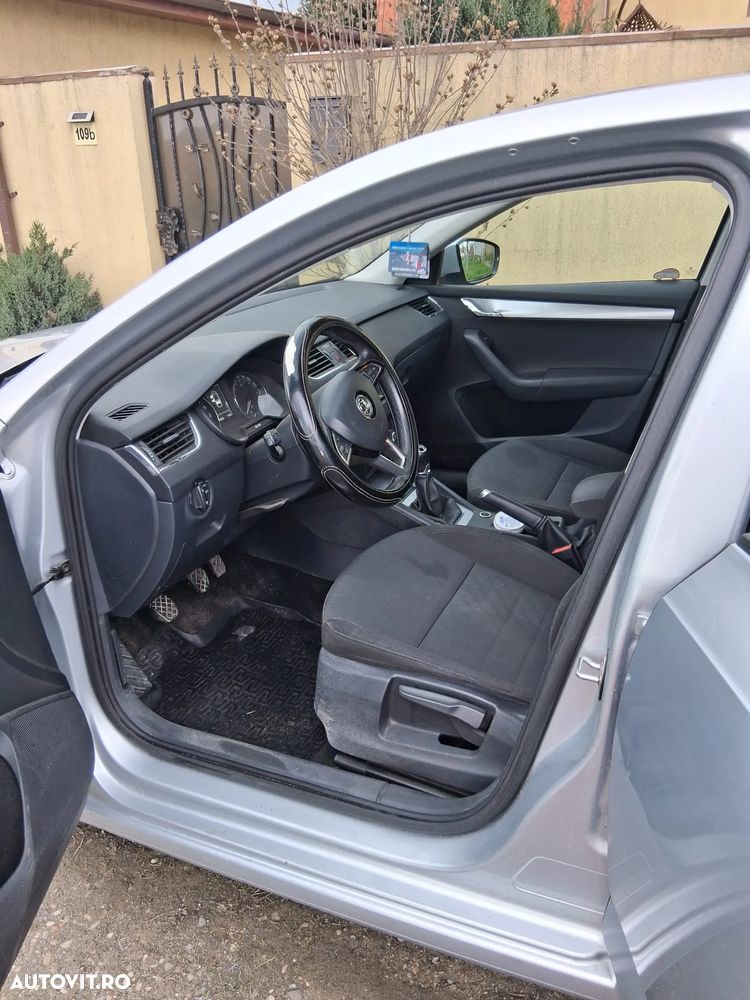 Skoda Octavia 1.6 TDI Active - 2