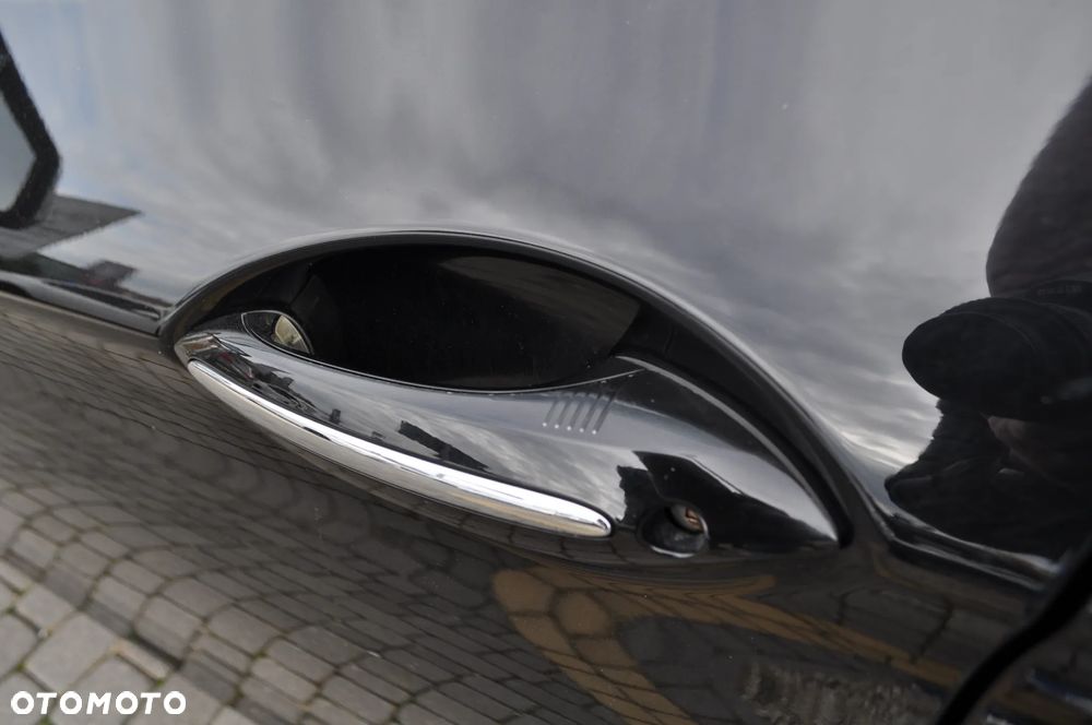 BMW Seria 5 528i xDrive Sport-Aut Modern Line - 16