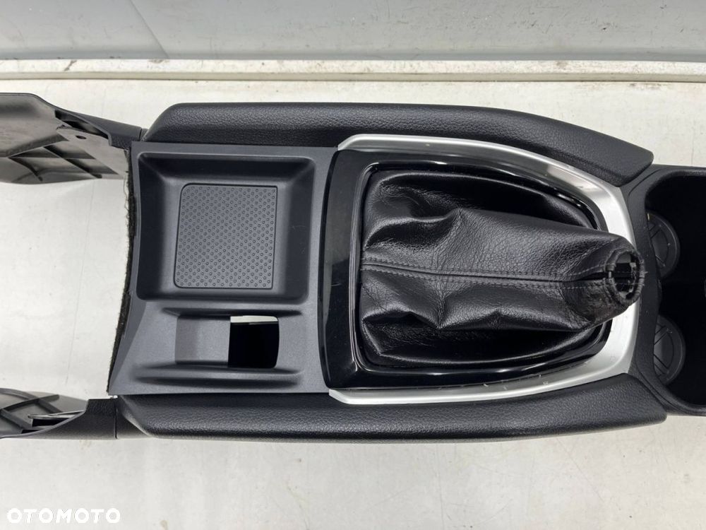 Tunel środkowy Nissan X-Trail III T32 Rogue 13-21r. podłokietnik obudowa uchwyty na kubki mieszek - 5