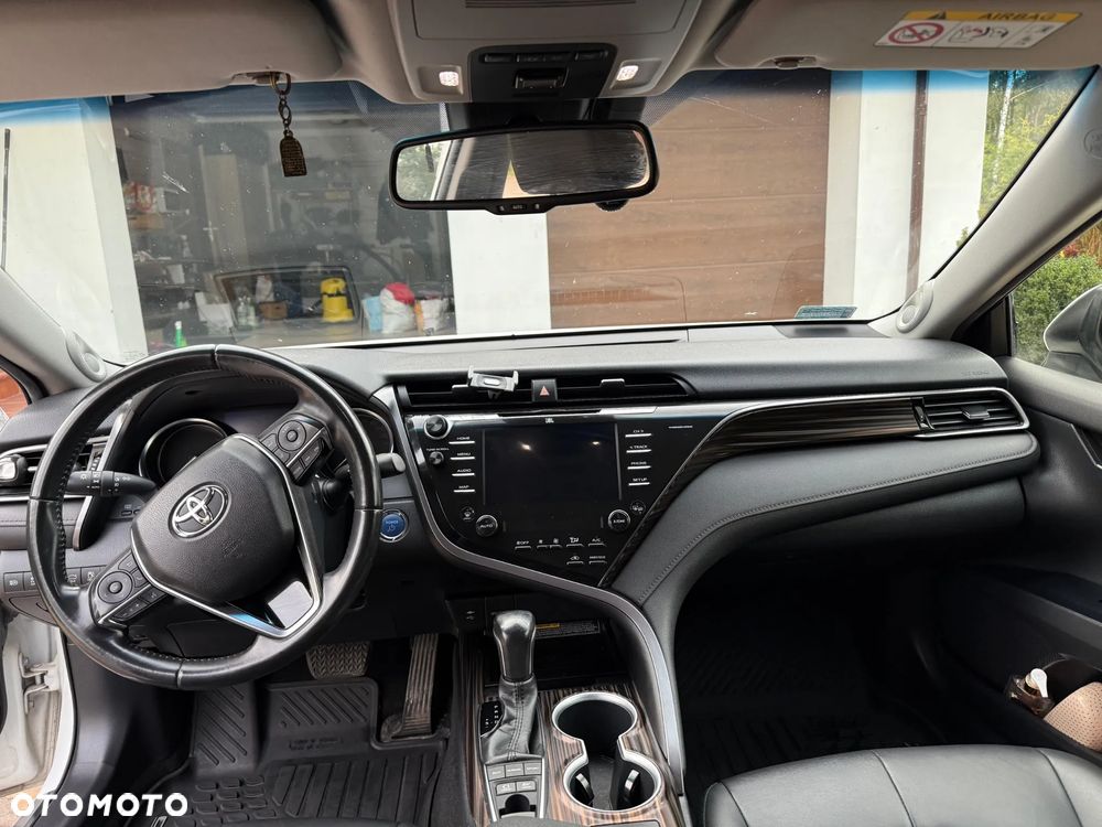 Toyota Camry 2.5 Hybrid Executive CVT - 7