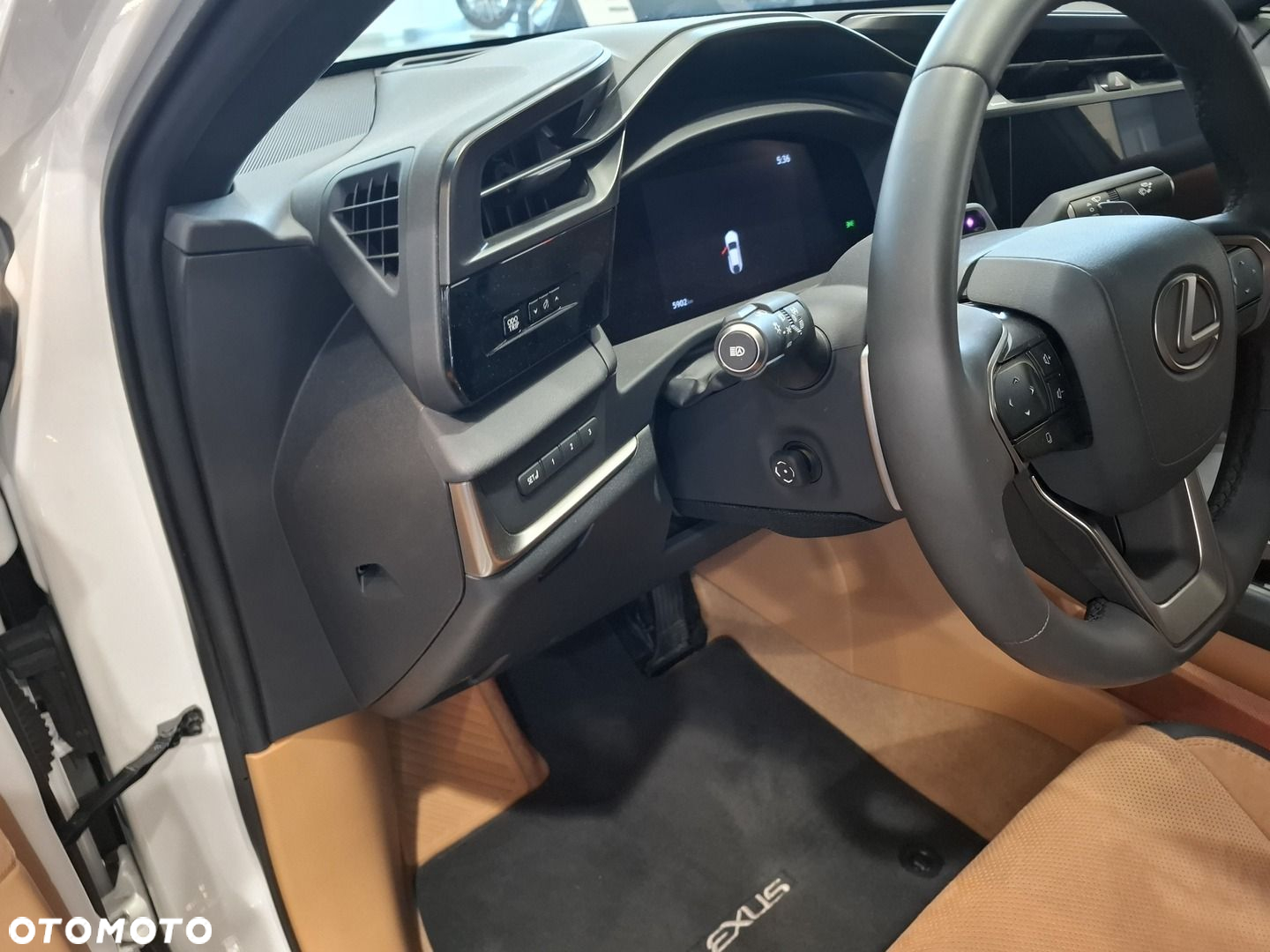 Lexus RZ 450e Omotenashi DIRECT4 - 11