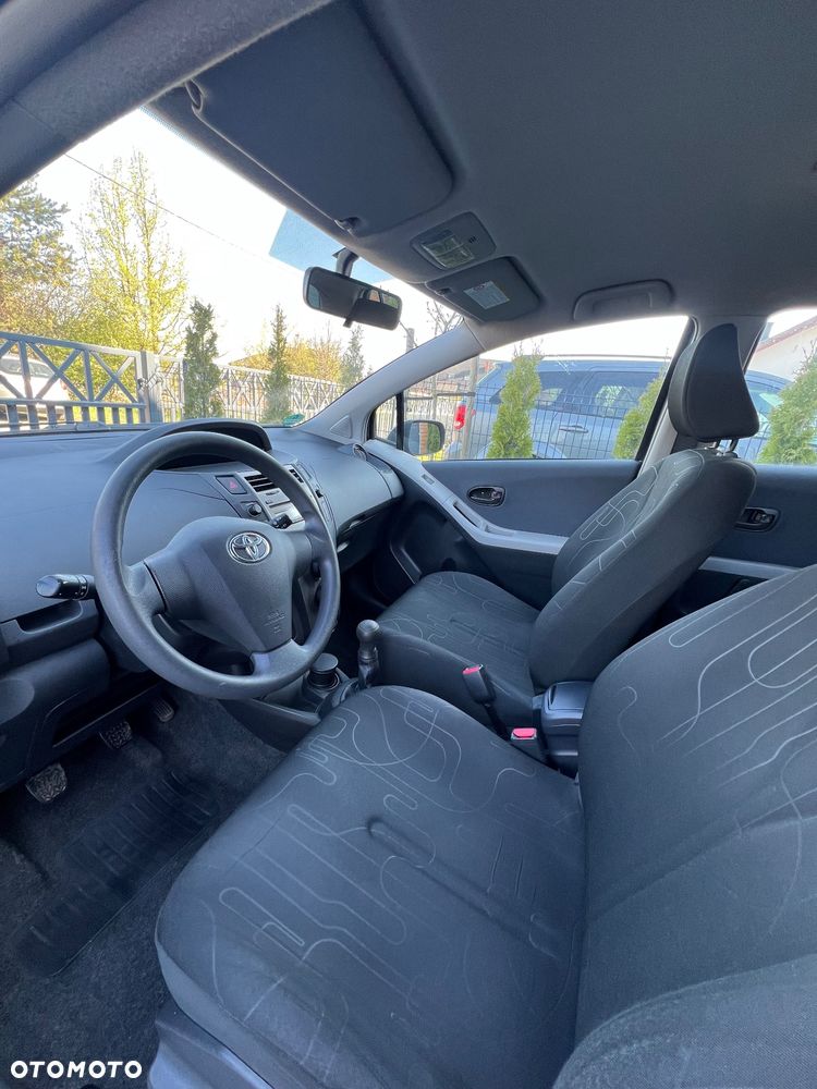Toyota Yaris 1.0 VVT-i Cool - 5
