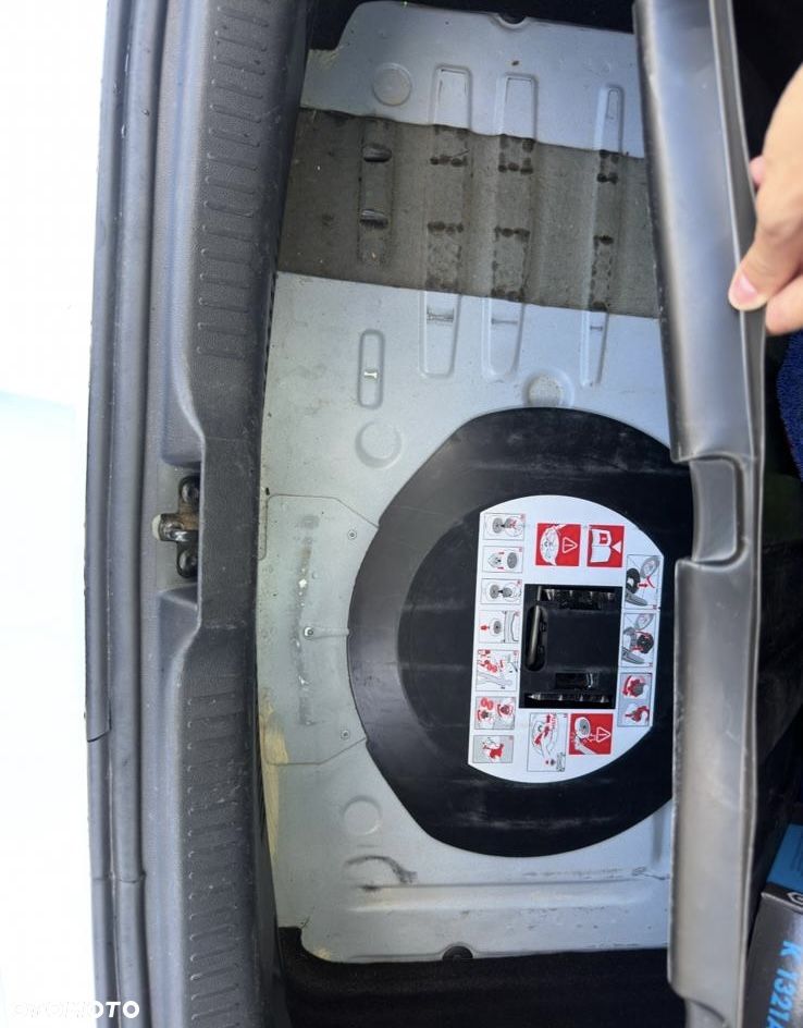 Renault Clio Energy dCi 90 Start & Stop LIMITED - 21