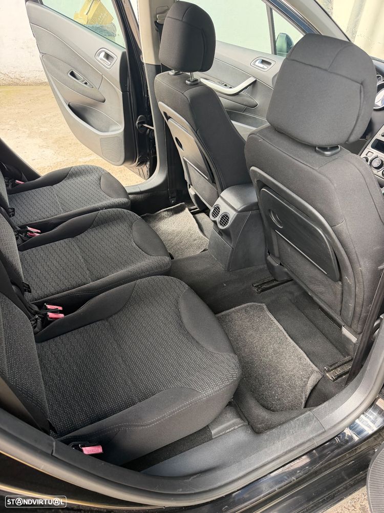 Peugeot 308 SW - 13