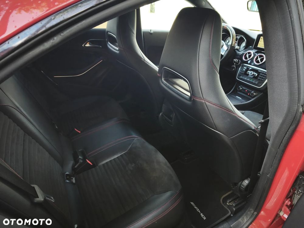 Mercedes-Benz CLA 200 7G-DCT AMG Line - 6