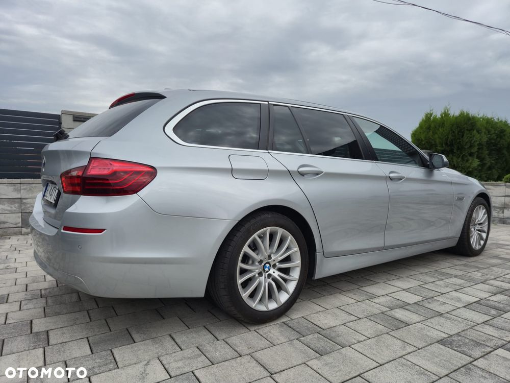 BMW Seria 5 525d xDrive Luxury Line - 10