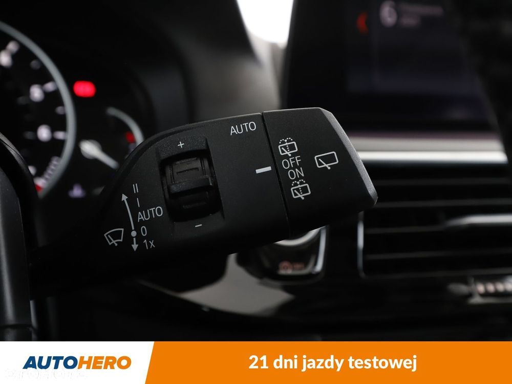 BMW Seria 5 530i Luxury Line - 31