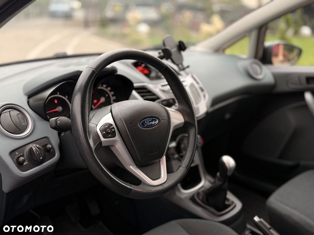Ford Fiesta 1.25 Trend - 17