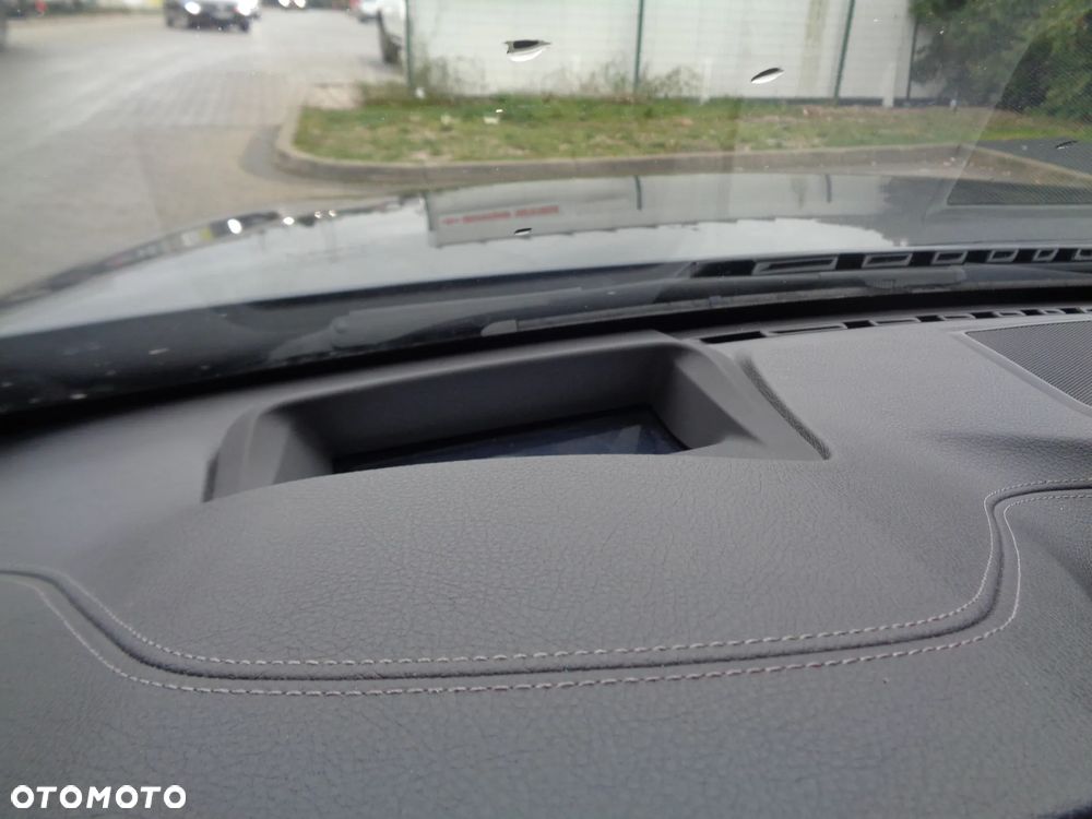 BMW Seria 3 320d Sport Line - 13