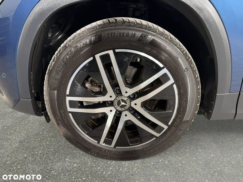 Mercedes-Benz GLA - 11