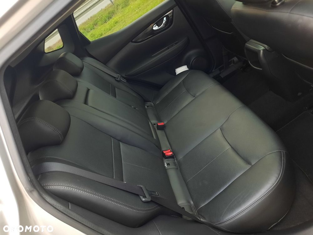 Nissan Qashqai 1.6 DCi 4x4 Tekna EU6 - 23