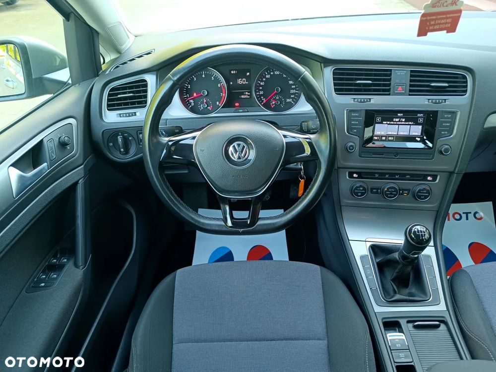 Volkswagen Golf 1.2 TSI BMT Trendline Perfectline - 29