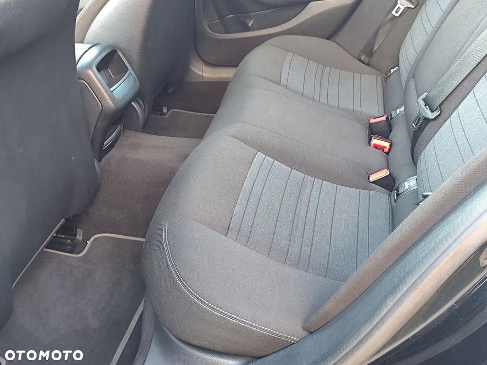 Mercedes-Benz Klasa C - 25